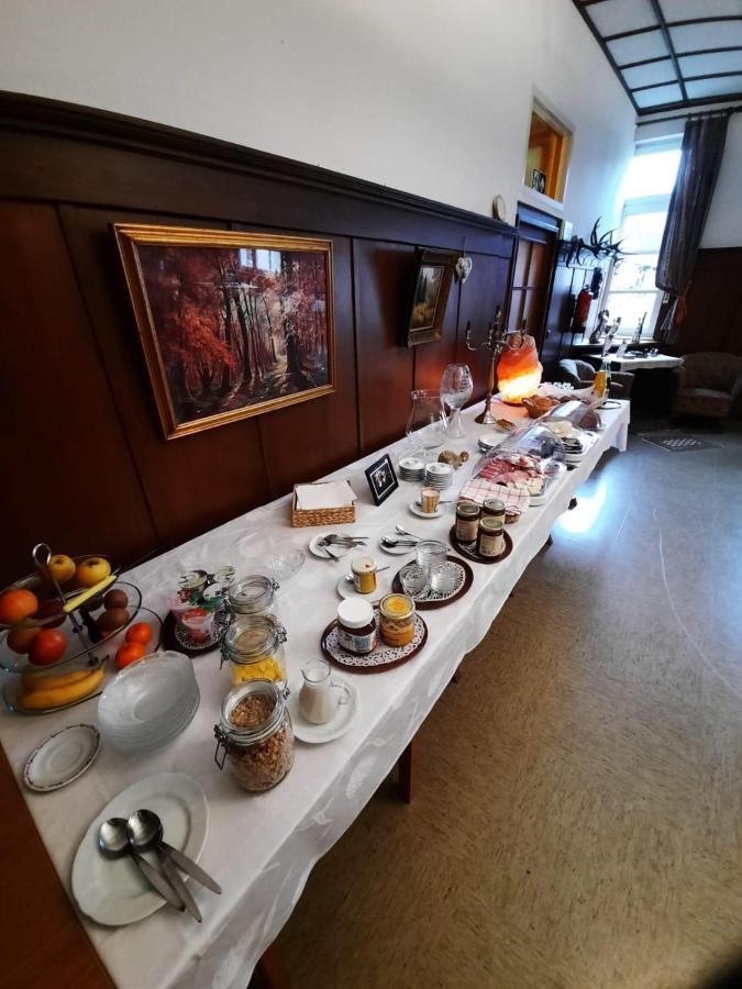 Pension - Gaestehaus Zum Pfaelzerwald Hinterweidenthal المظهر الخارجي الصورة