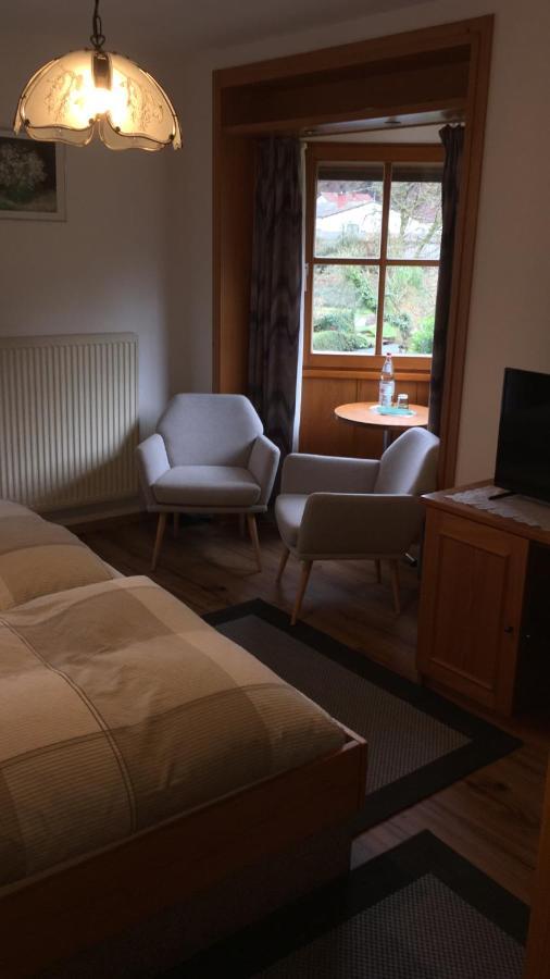 Pension - Gaestehaus Zum Pfaelzerwald Hinterweidenthal المظهر الخارجي الصورة