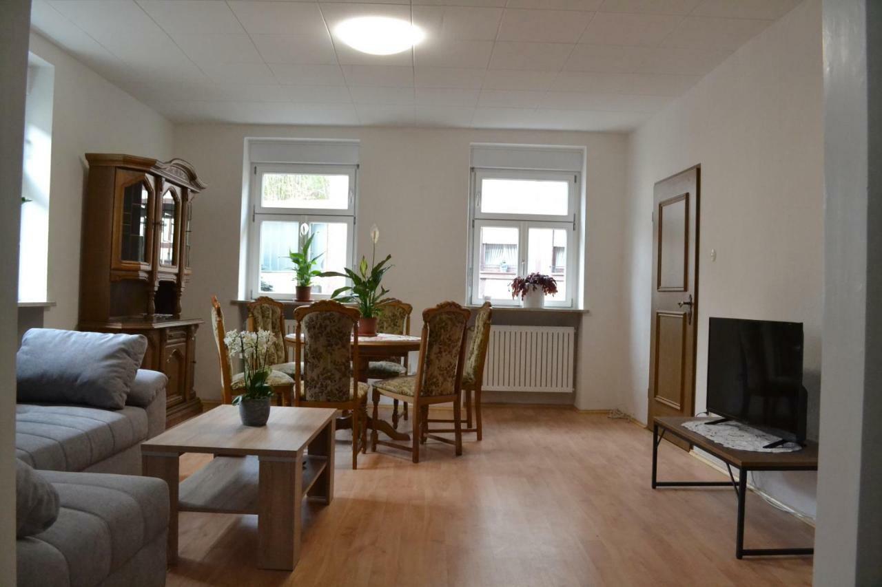 Pension - Gaestehaus Zum Pfaelzerwald Hinterweidenthal المظهر الخارجي الصورة