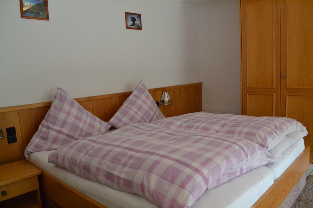 Pension - Gaestehaus Zum Pfaelzerwald Hinterweidenthal المظهر الخارجي الصورة